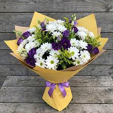 Букет цветов из:  Ирисы, Хризантемы и Ромашки в Анапе