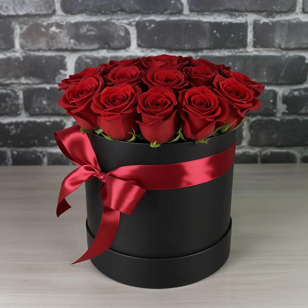 Композиция исключительность в Анапе Цветочная композиция из Розы в шляпной коробке в Анапе